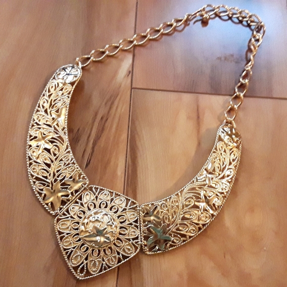 Statement Necklace - Picture 2 of 5